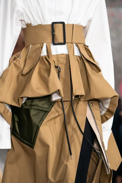 Look 37